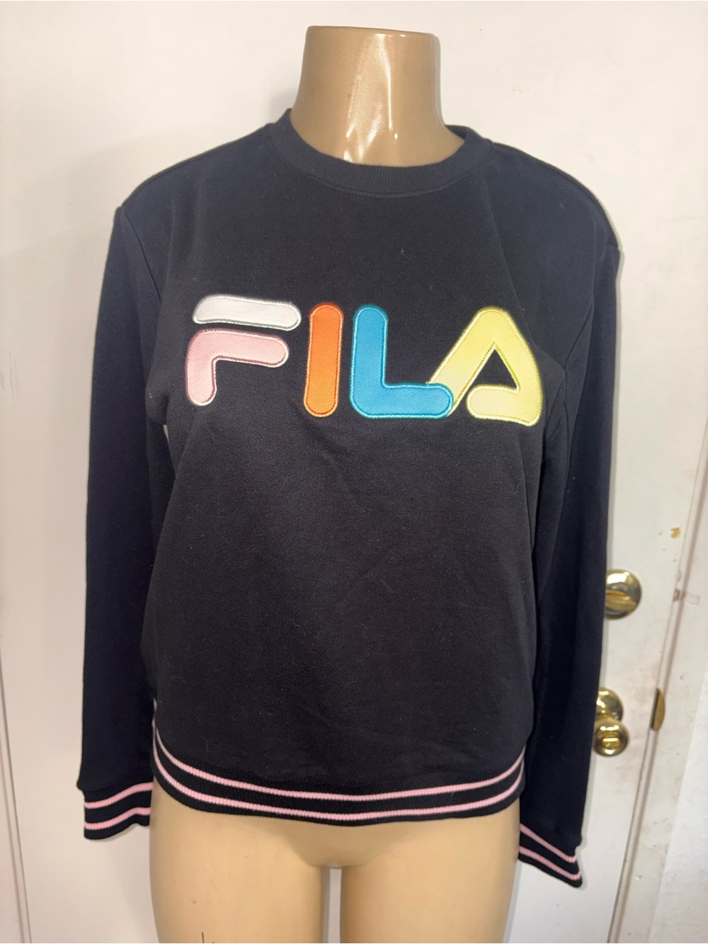 FILA Y2K Spell Out Sweatshirt Small Chest Street Pullover Black/ Multi Color
